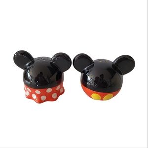 DISNEY Mickey & Minnie Mouse Ceramic Salt & Pepper Shaker